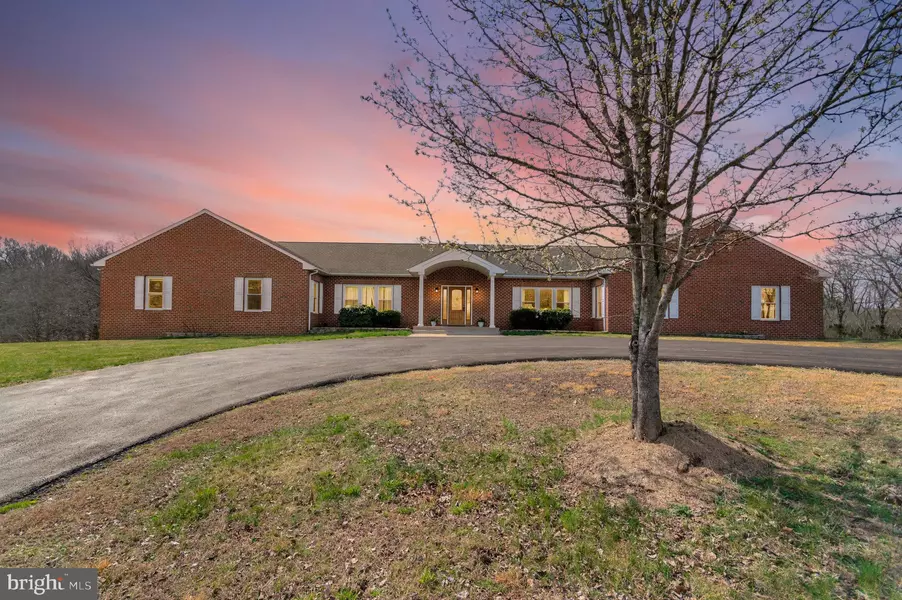 12538 BRISTOW RD, Nokesville, VA 20181