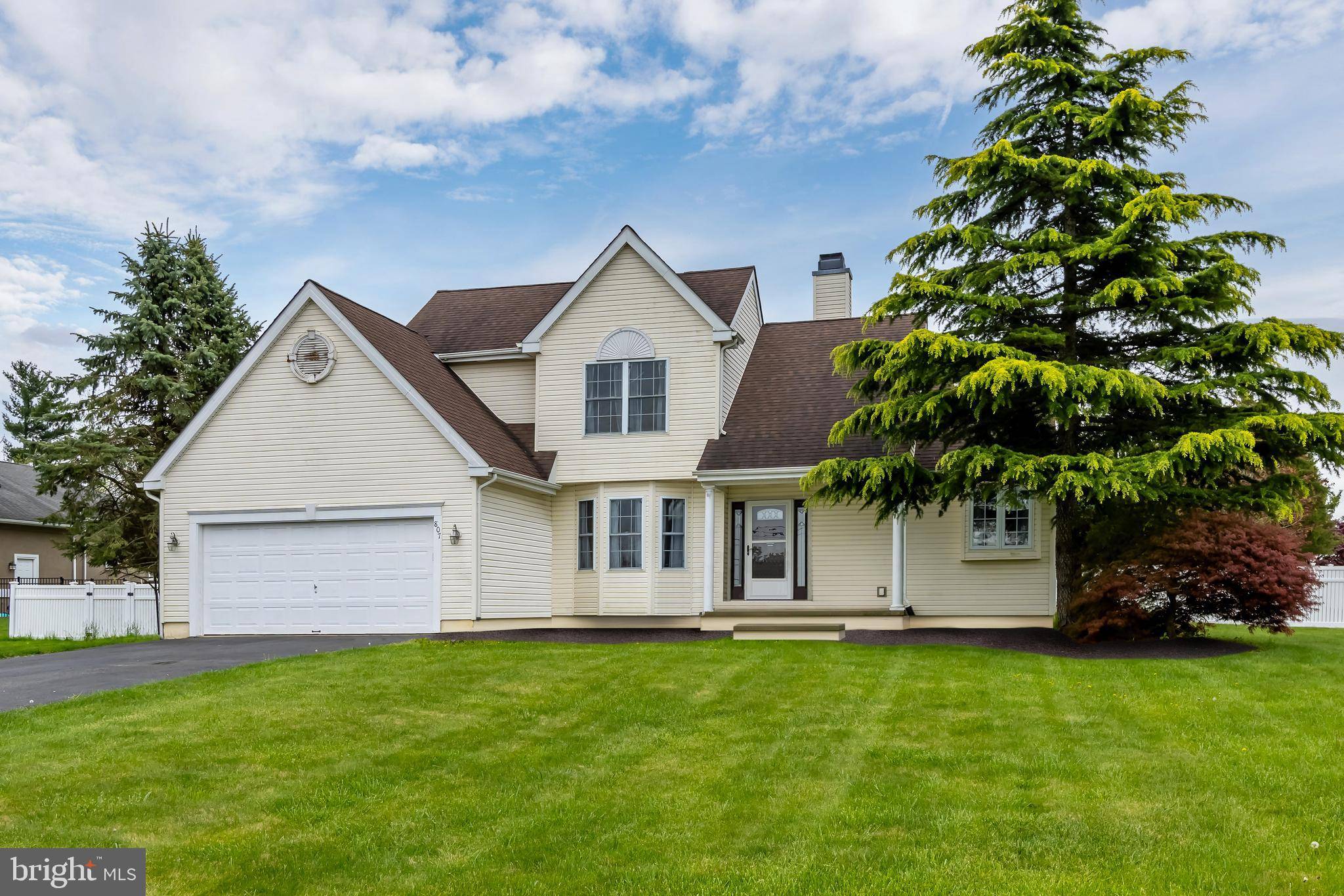 807 HERITAGE RD, Sewell, NJ 08080