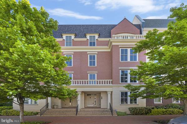 2107 MAIN LINE BLVD #102, Alexandria, VA 22301