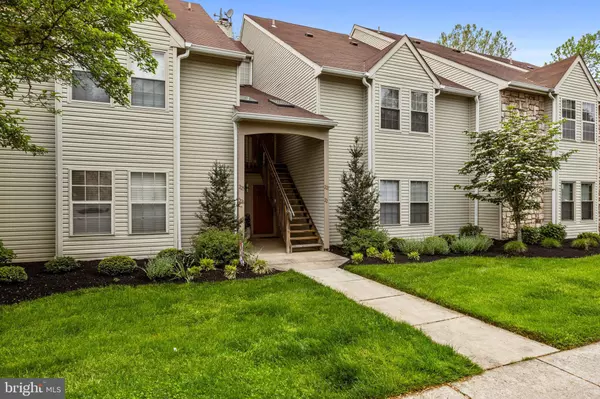 227 TAVISTOCK, Cherry Hill, NJ 08034