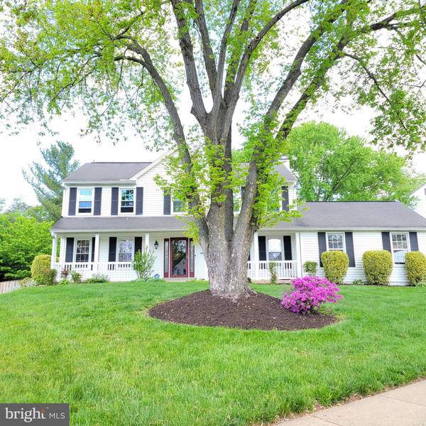 5626 ROCKY RUN DR, Centreville, VA 20120