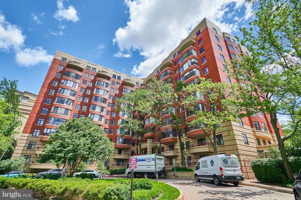 2400 CLARENDON BLVD #614, Arlington, VA 22201