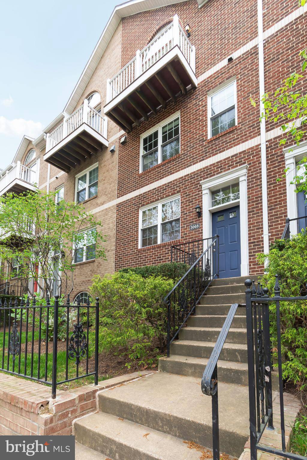 Arlington, VA 22206,3068 S GLEBE RD S #3068