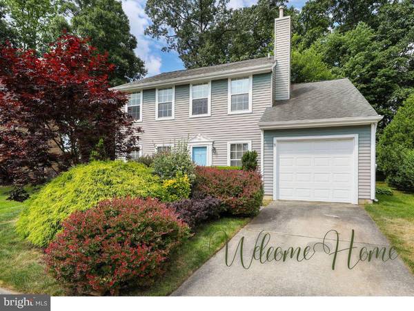 11 HARTZEL CT, Mount Laurel, NJ 08054