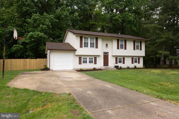 Waldorf, MD 20601,12458 CHARTER OAK CT