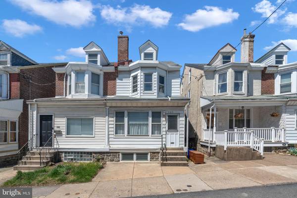 5450 RIDGE AVE, Philadelphia, PA 19128