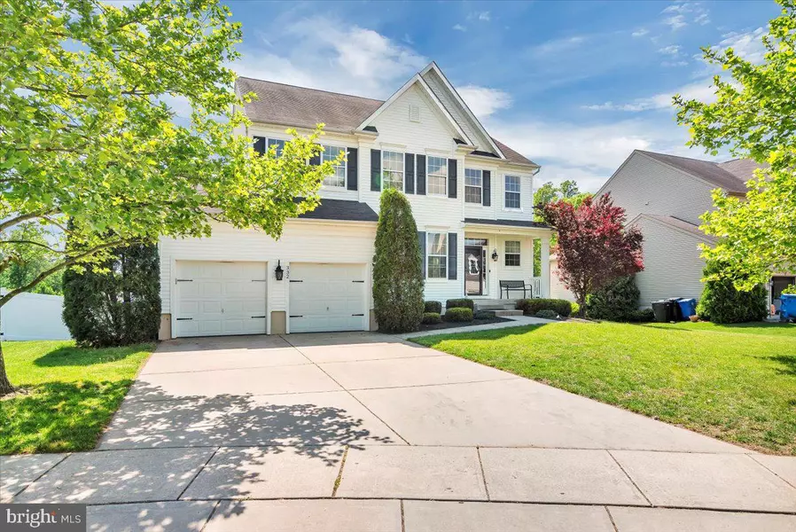 332 W CROSSING DR, Mount Royal, NJ 08061