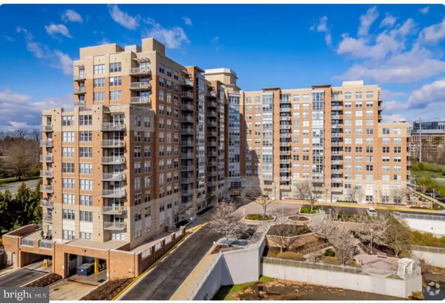 11800 SUNSET HILLS RD #223, Reston, VA 20190