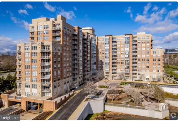 11800 SUNSET HILLS RD #223, Reston, VA 20190