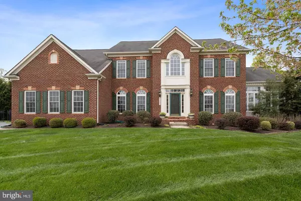 42595 UNBRIDLEDS SONG PL, Chantilly, VA 20152