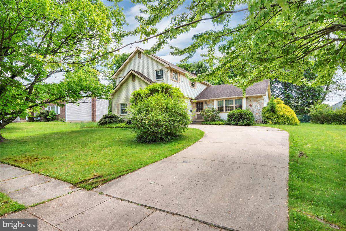 Cherry Hill, NJ 08003,506 BALSAM RD
