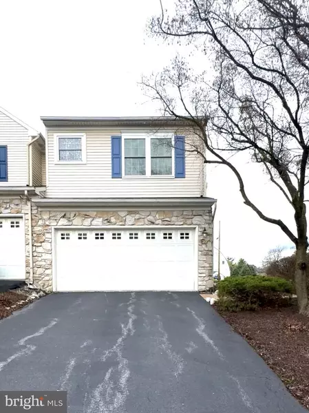 99 CAROUSEL CIR, Hershey, PA 17033