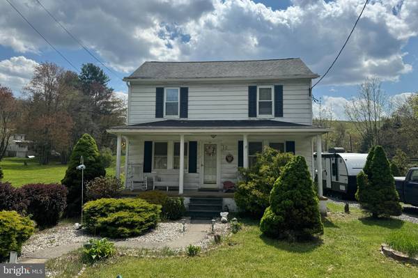 12 GREENBURY RD, Pottsville, PA 17901