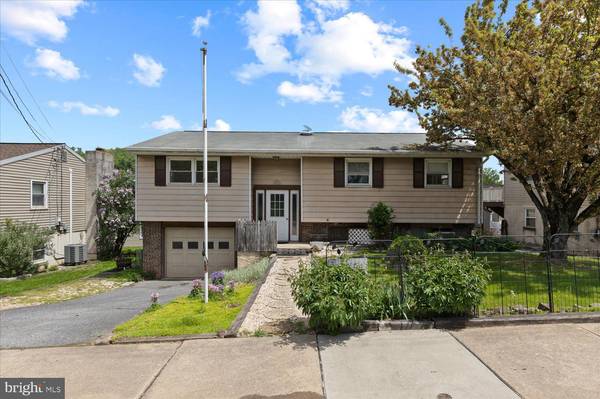 336 E FULTON ST, Ephrata, PA 17522