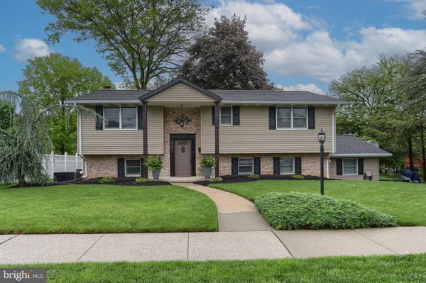 937 E WALNUT ST, Palmyra, PA 17078