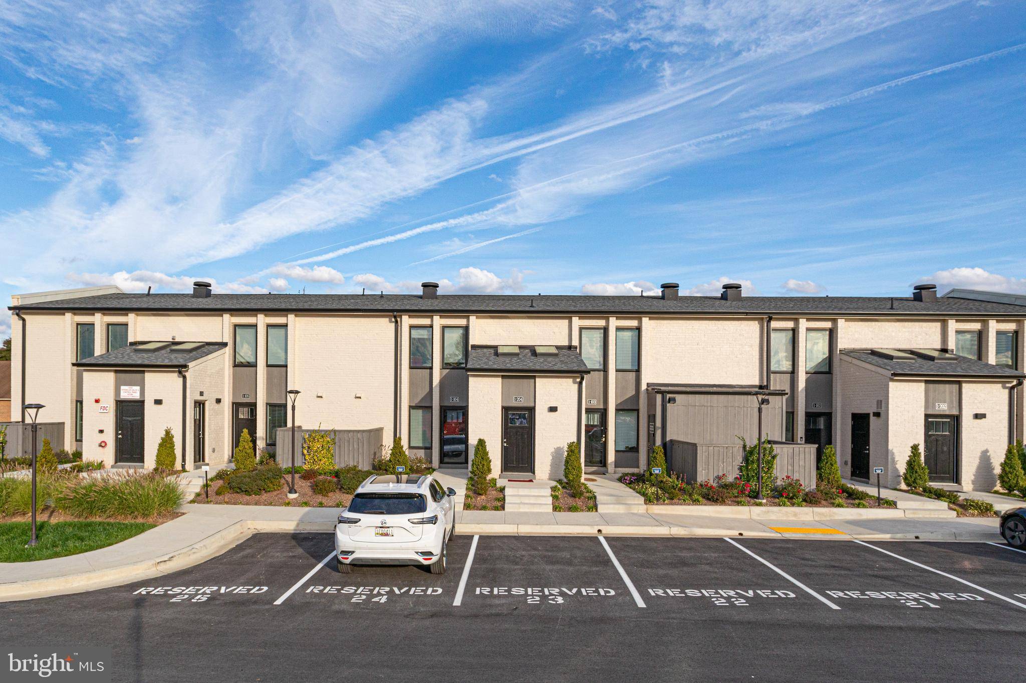 19520 VILLAGE WALK DR #3-106, Montgomery Village, MD 20886