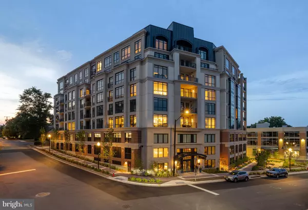 6718 LOWELL AVE #504, Mclean, VA 22101