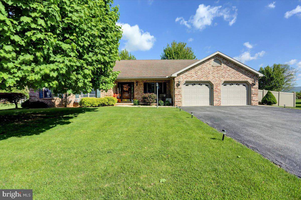 Orrstown, PA 17244,10180 BLUE JAY CIRCLE