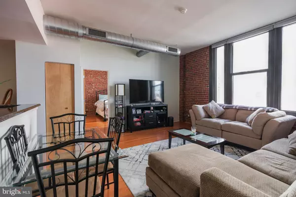 Philadelphia, PA 19146,1100 S BROAD ST #200A