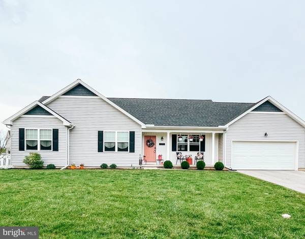 125 FARM HOUSE LN, York, PA 17408