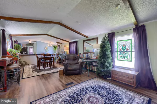 New Holland, PA 17557,326 DON DR