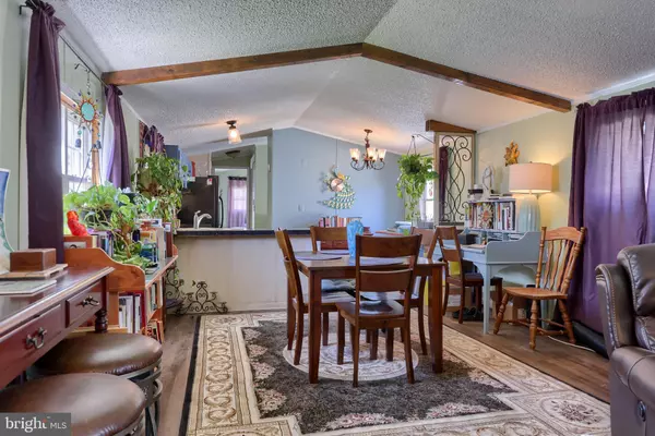 326 DON DR, New Holland, PA 17557