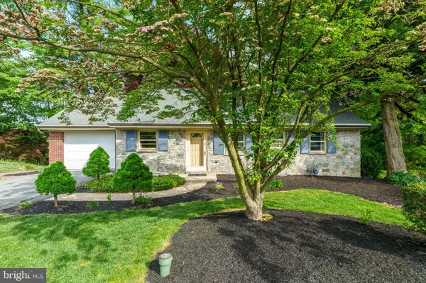 112 SPRINGHOUSE RD, Lancaster, PA 17603