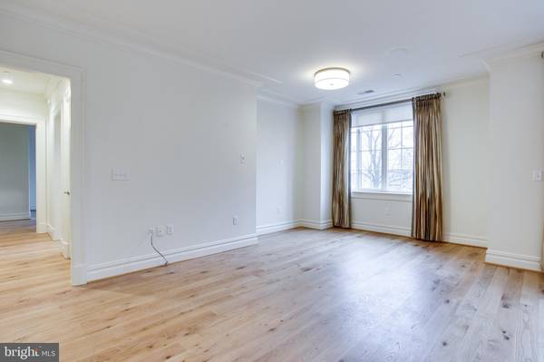 Mclean, VA 22101,6900 FLEETWOOD RD #503