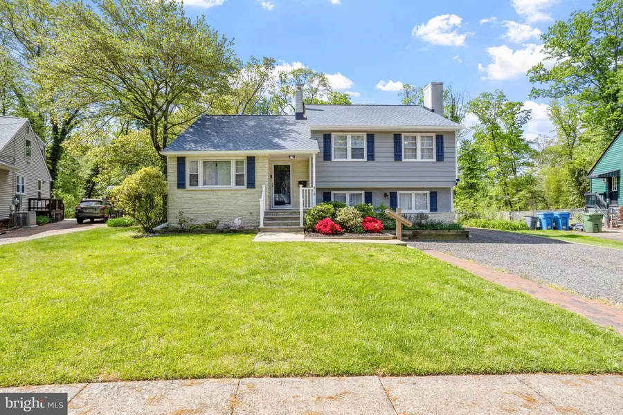 313 S WOODSTOCK DR, Cherry Hill, NJ 08034