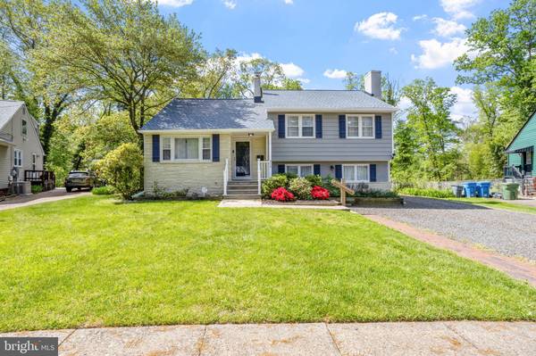 313 S WOODSTOCK DR, Cherry Hill, NJ 08034