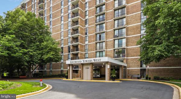 2300 PIMMIT DR #105, Falls Church, VA 22043