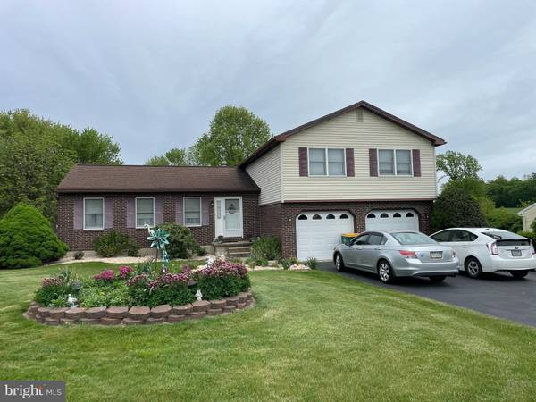 208 SAGE DR, Reading, PA 19608