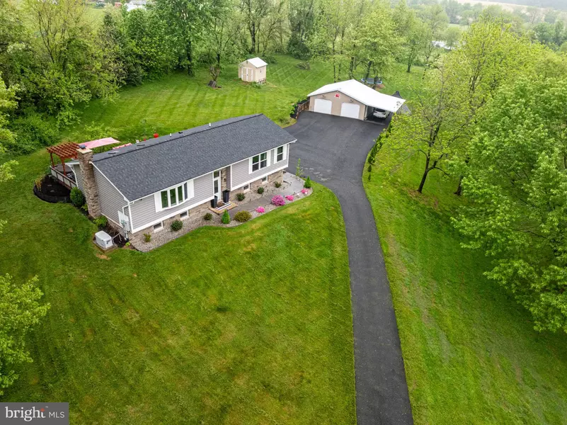 501 MOUNT OLIVET CHURCH RD, Fawn Grove, PA 17321