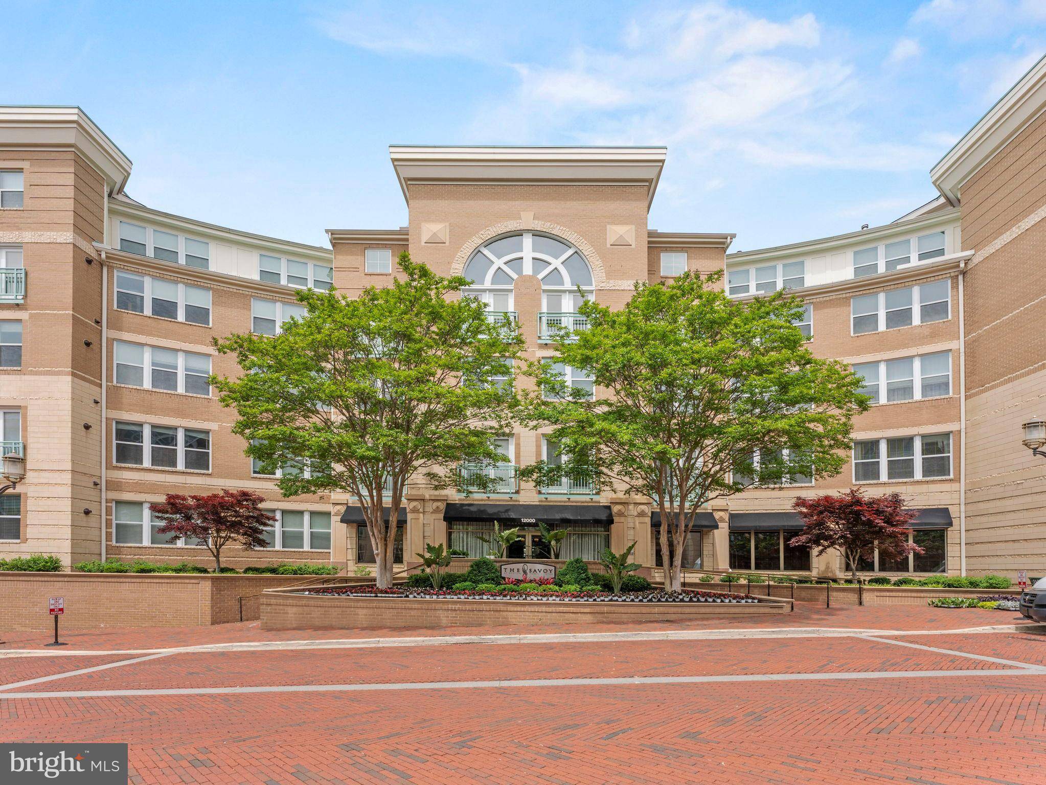 12000 MARKET ST #422, Reston, VA 20190