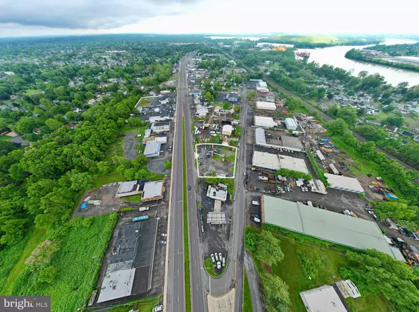Levittown, PA 19057,7002-7004 BRISTOL PIKE
