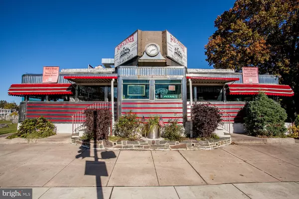 Philadelphia, PA 19128,6053 RIDGE AVE