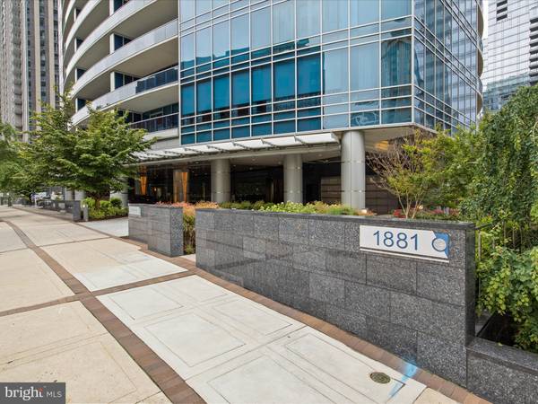 Arlington, VA 22209,1881 N NASH ST #707