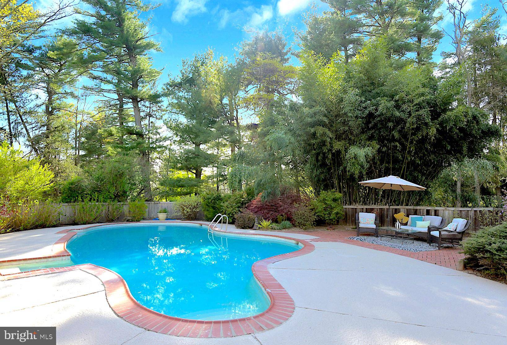 Pennington, NJ 08534,2 BLUE SPRUCE DR