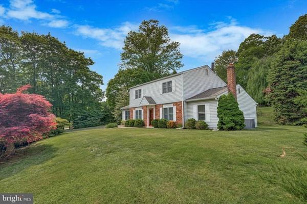 24 SCARLET OAK DR, Lafayette Hill, PA 19444