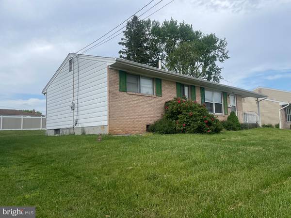 4623 S CLEARVIEW DR, Camp Hill, PA 17011