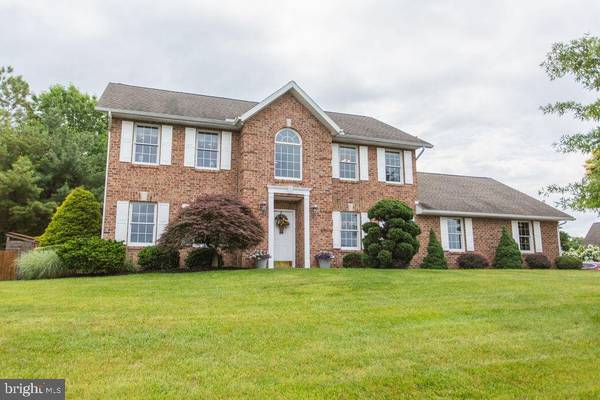 776 CRESSON DRIVE, Chambersburg, PA 17202