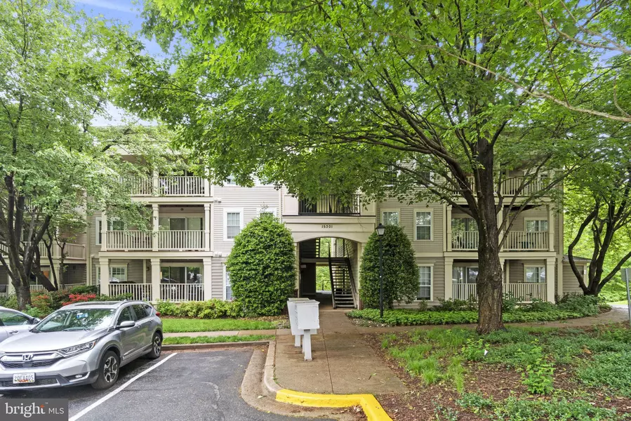 15301 DIAMOND COVE TER #8-J, Rockville, MD 20850