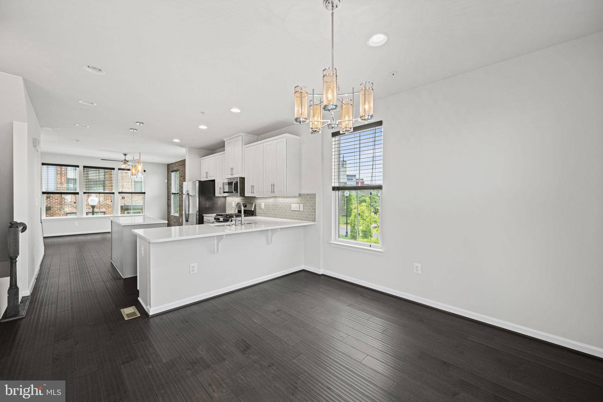 Hyattsville, MD 20782,6108 CHRONICLE ST