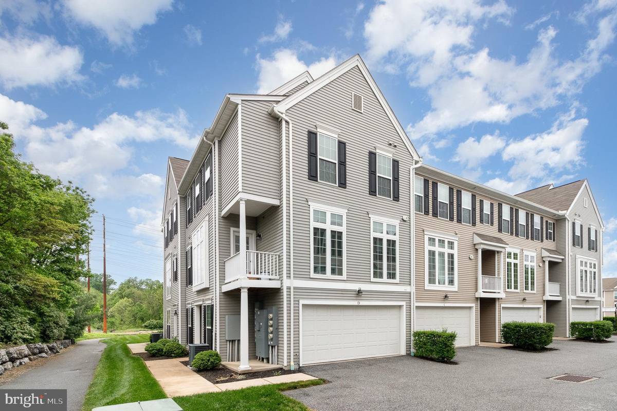 Mechanicsburg, PA 17055,3037 MERIDIAN CMNS #D