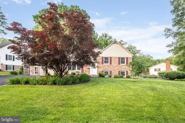 Alexandria, VA 22306,7933 BAYBERRY DR