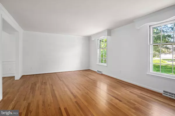 Alexandria, VA 22309,9330 BOOTHE ST