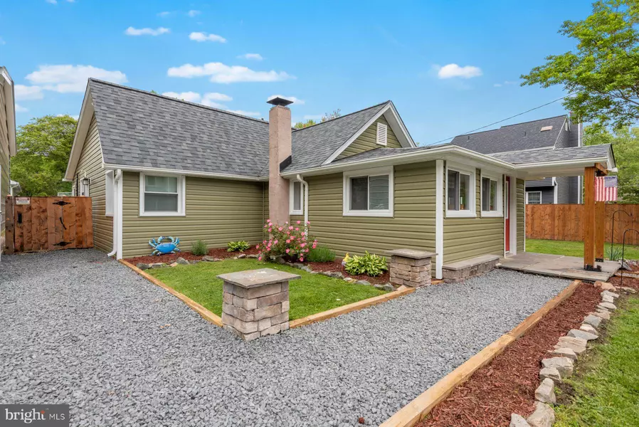 1174 HOLLY AVE, Shady Side, MD 20764