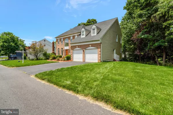 12643 DUSTY WHEEL LN, Fairfax, VA 22033