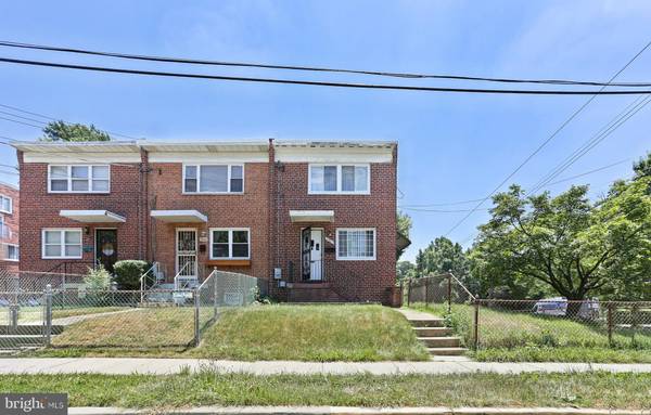 5801 33RD PL, Hyattsville, MD 20782