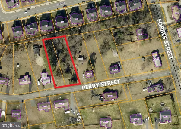 PERRY ST, Fredericksburg, VA 22405